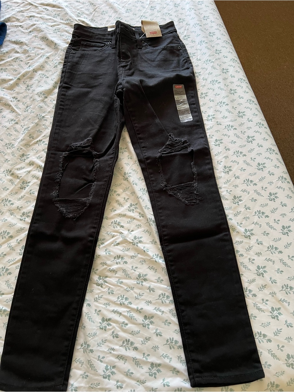 Levi's Black Distressed Skinny Jeans for Women
